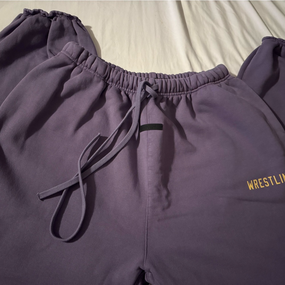 Beer of God essentials “wrestling” sweatpants